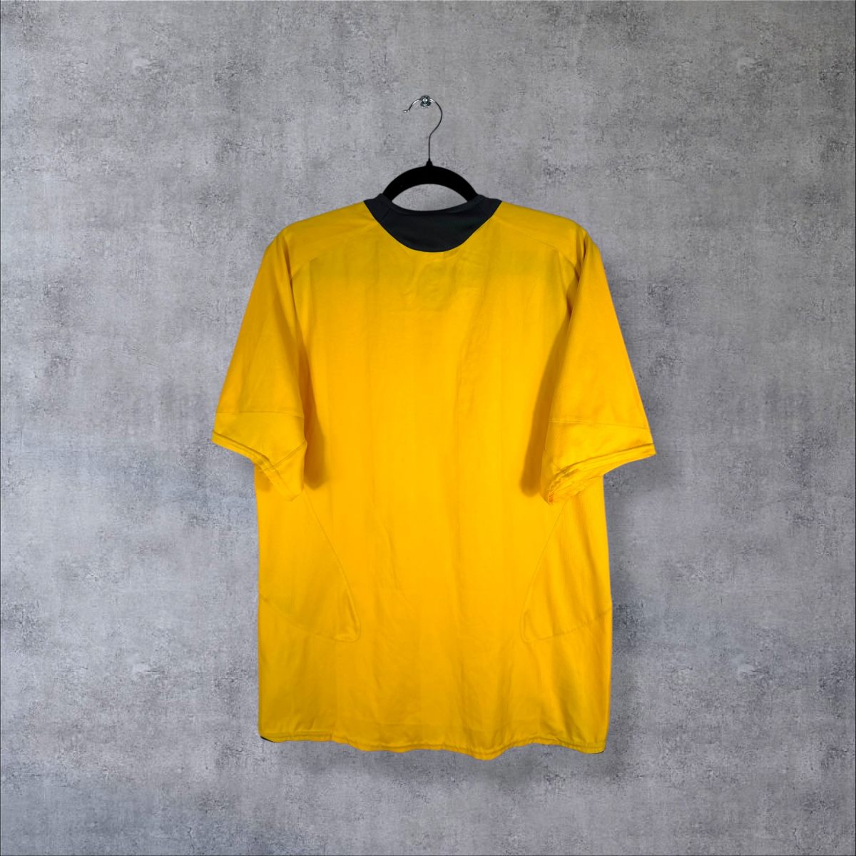 Dos vierge du maillot Arsenal 2005-2006 extérieur jaune Nike, sans flocage