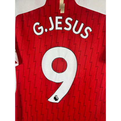 Détail de la typographie du flocage d'origine sur le numéro 9 de Gabriel Jesus