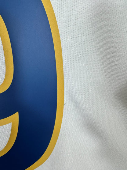 Micro point au dos à côté du 9, maillot AS Monaco extérieur 2016-2017 Mbappé
