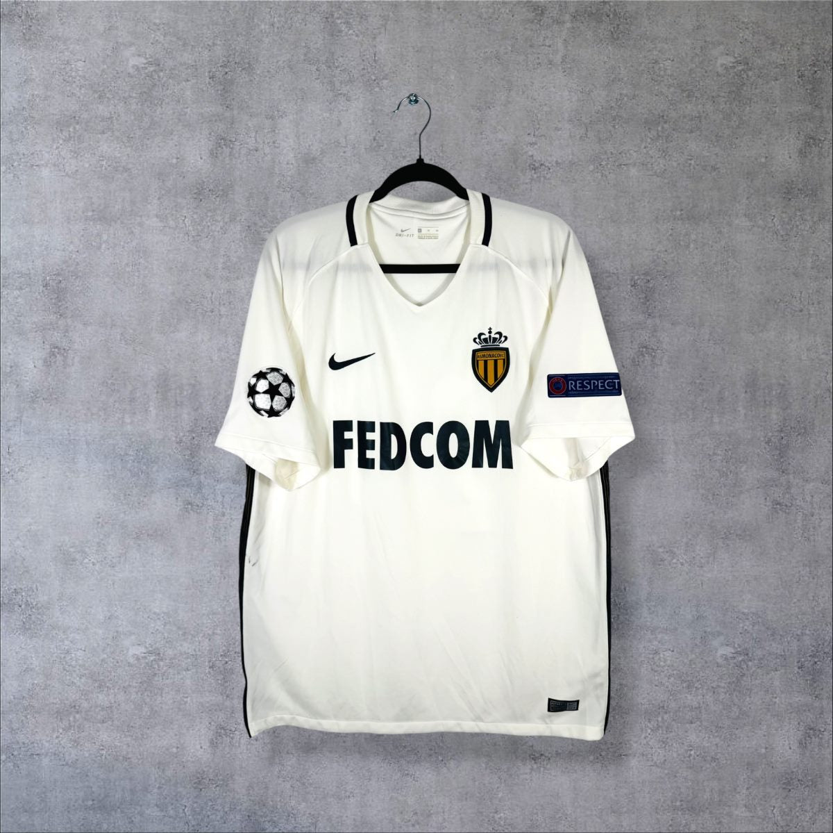 Maillot AS Monaco extérieur 2016-2017 Nike de face, sponsor Fedcom, écusson couronne