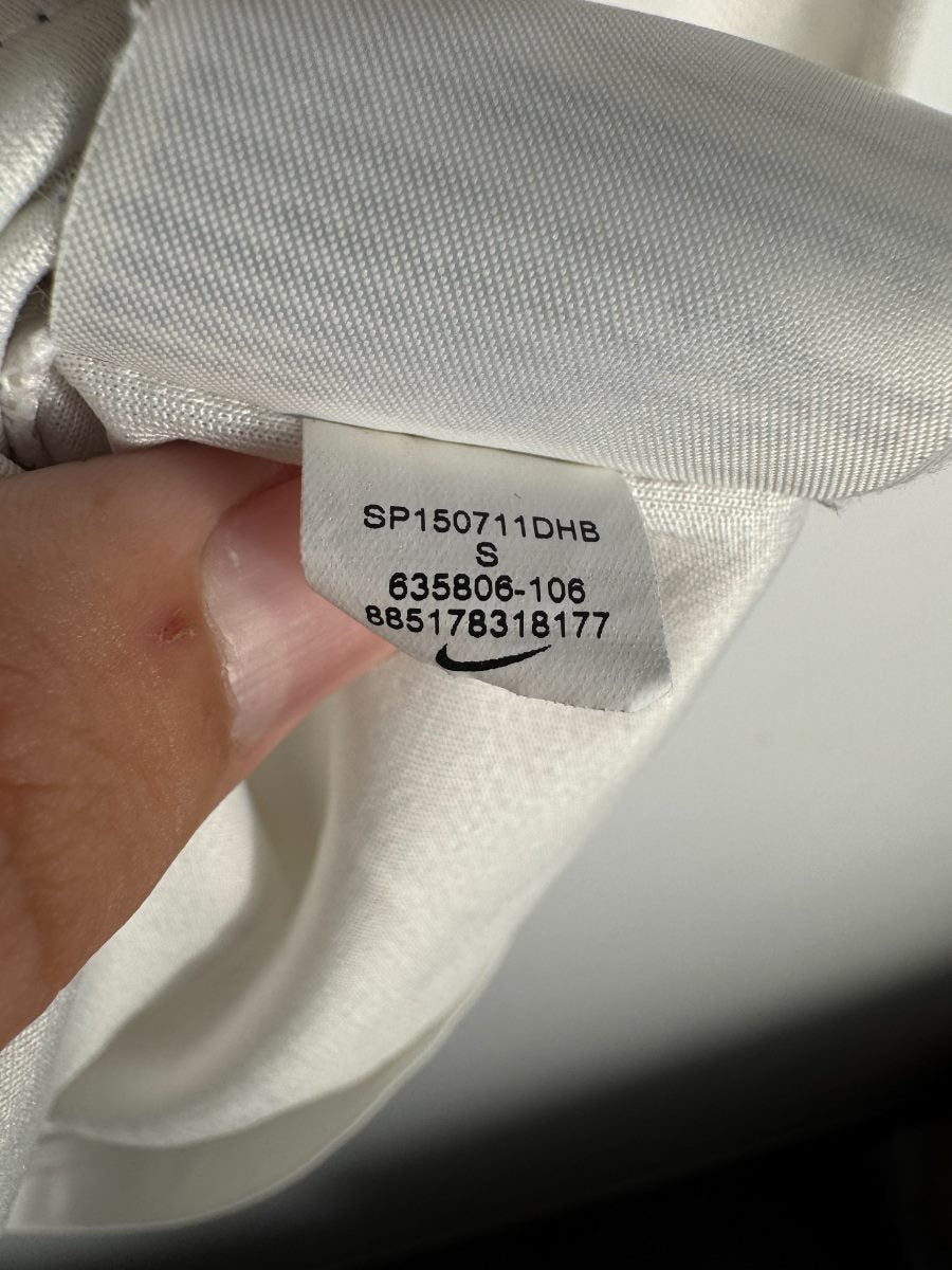Étiquette intérieure Nike du maillot AS Roma 2014-2015 extérieur, référence 635806-106 taille S