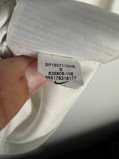 Étiquette intérieure Nike du maillot AS Roma 2014-2015 extérieur, référence 635806-106 taille S