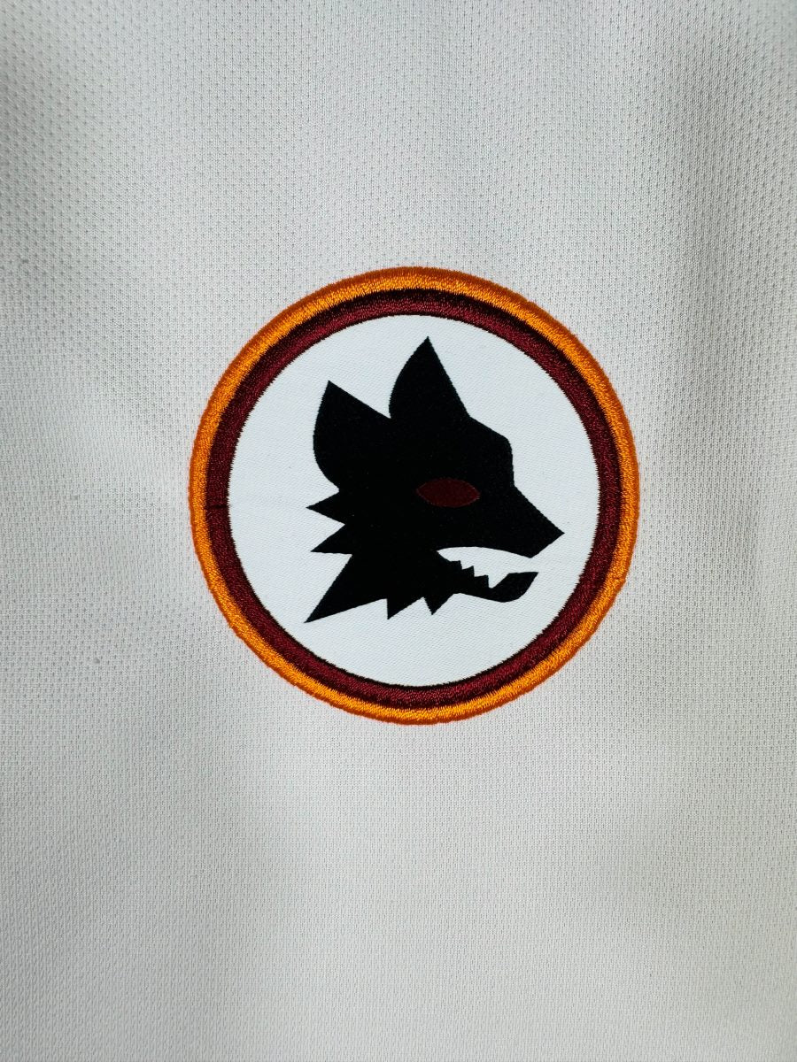Écusson brodé AS Roma au loup capitolin sur le maillot extérieur 2016-2017 de Totti