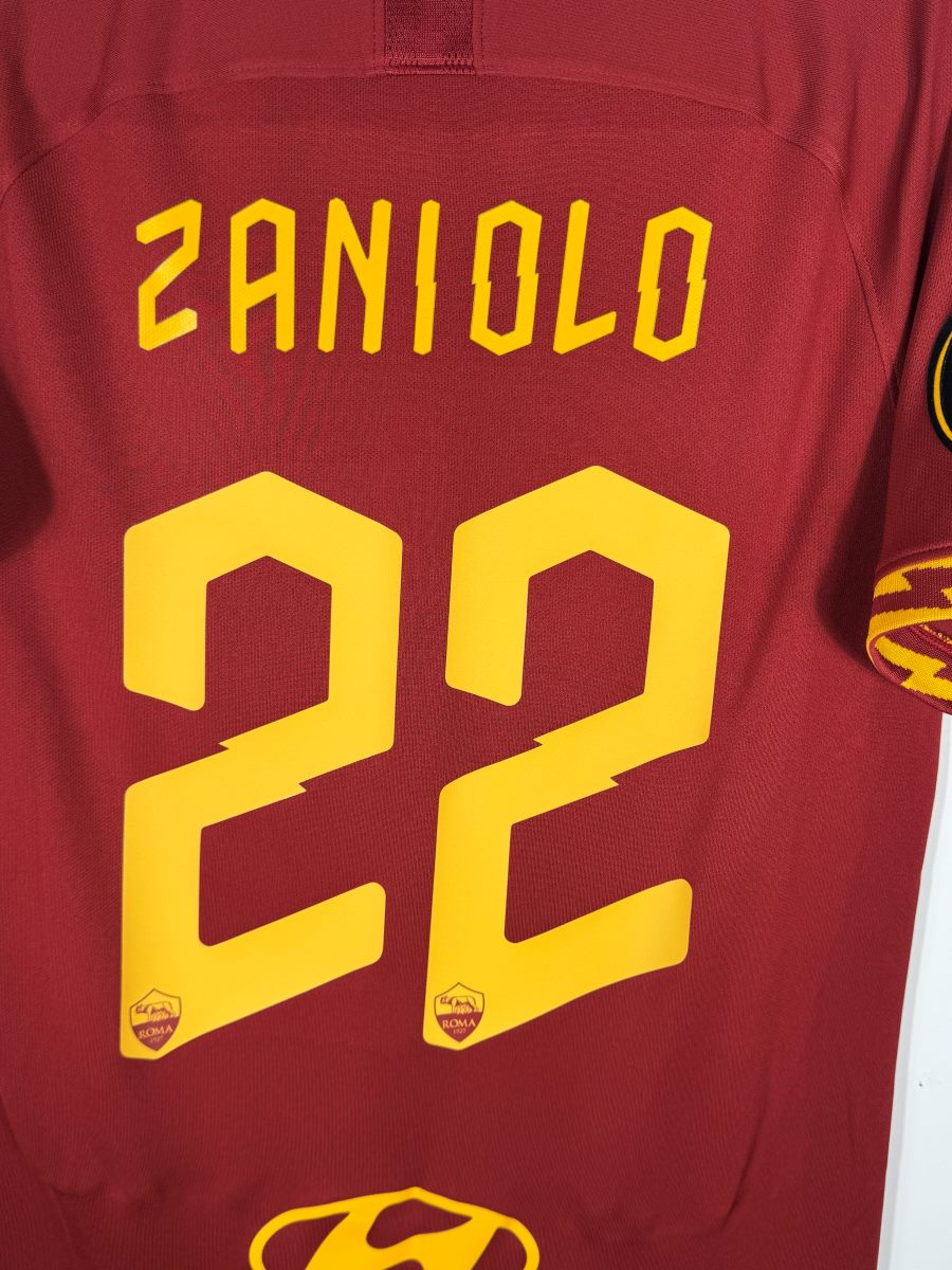Détail flocage Zaniolo 22 maillot AS Roma 2019-2020
