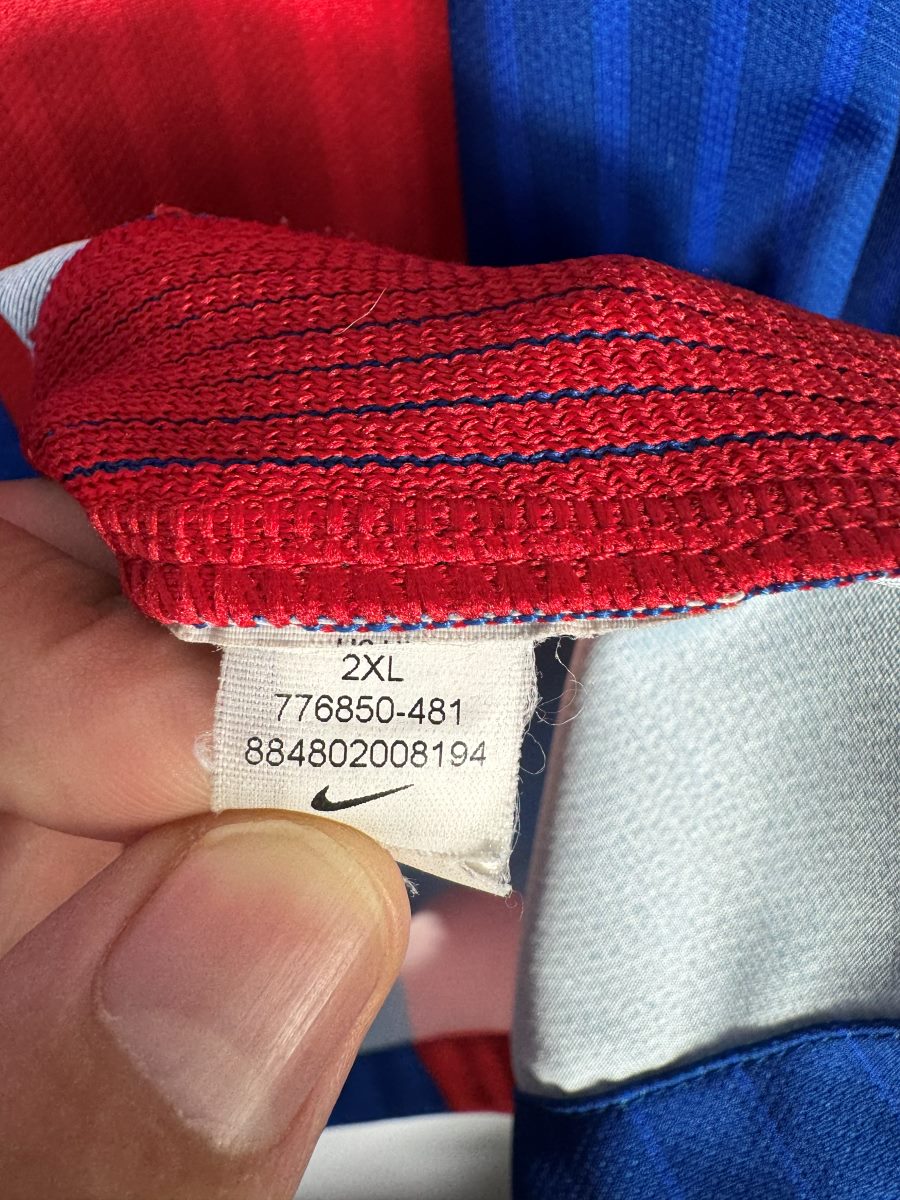 Étiquette Nike 2XL maillot Barcelone Neymar authentique