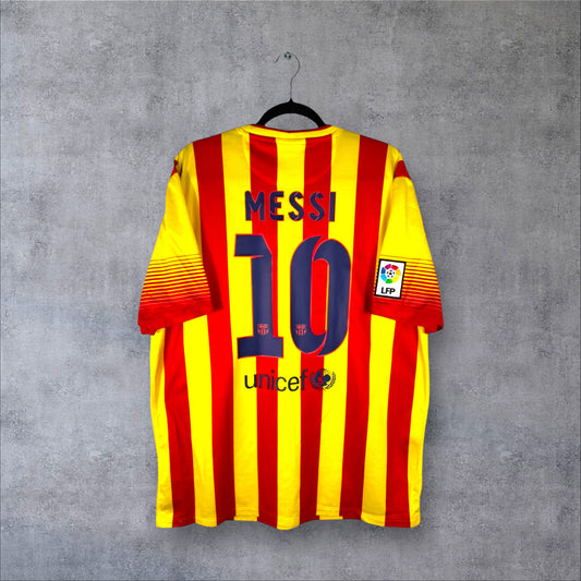 Dos du maillot FC Barcelone Extérieur 2014 rouge et jaune avec flocage bleu MESSI 10 et sponsor Unicef.