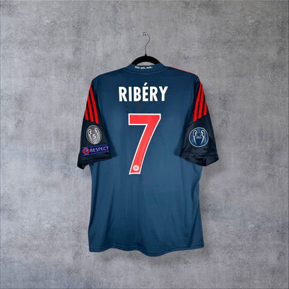 Dos du maillot Bayern Munich 2013-2014 third bleu avec flocage RIBÉRY numéro 7 et patchs Ligue des Champions