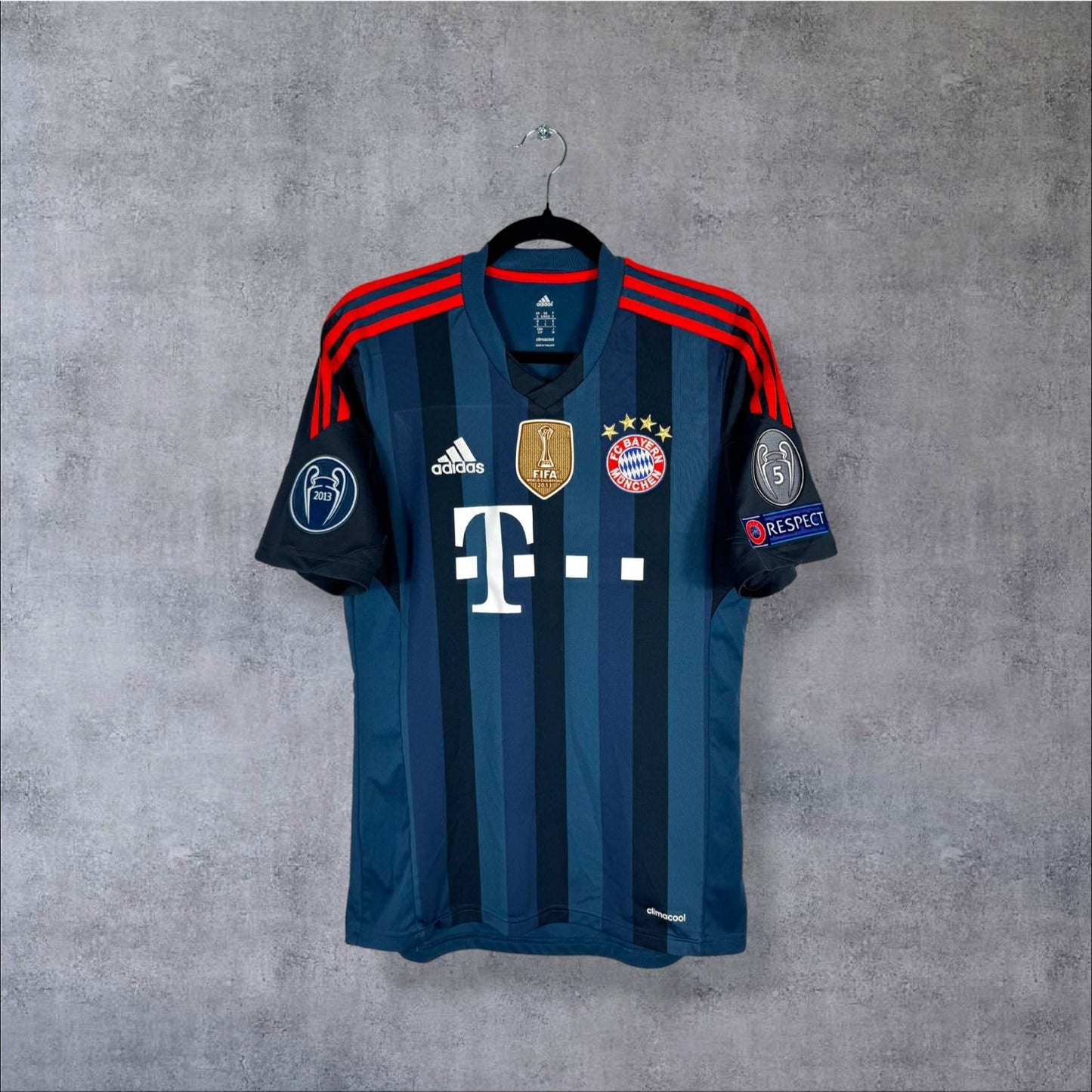 Maillot authentique Bayern Munich 2013-2014 Third Adidas noir vue de face