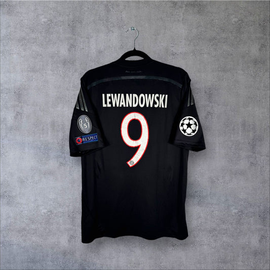 Flocage Lewandowski numéro 9 sur maillot Bayern Munich 2014-2015 Third