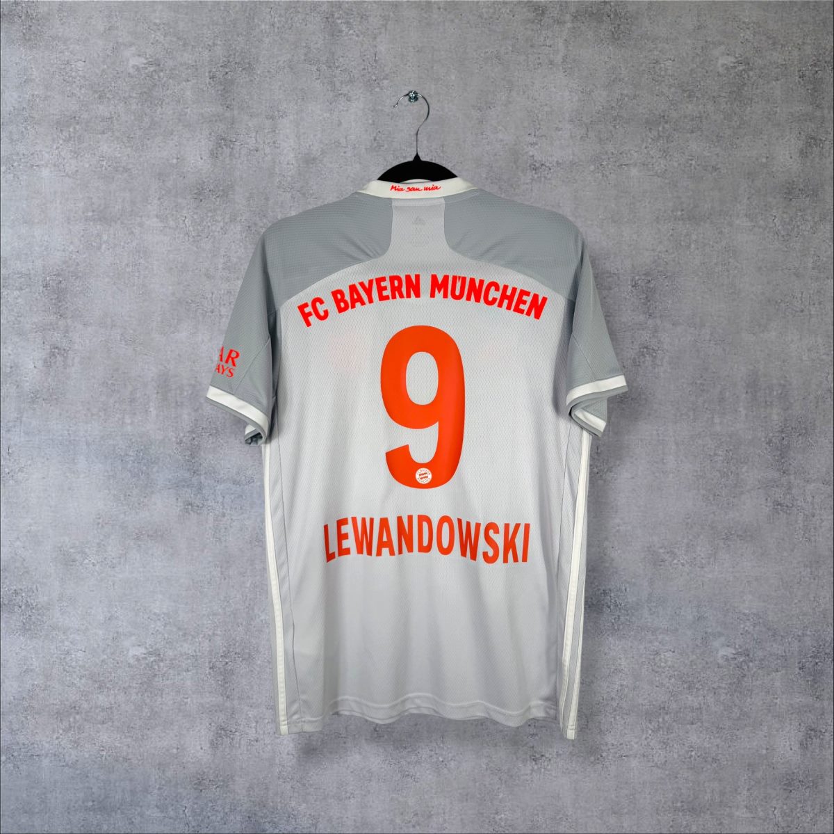 Maillot Bayern Munich 2020-2021 extérieur gris, dos floqué Lewandowski 9 et FC Bayern München