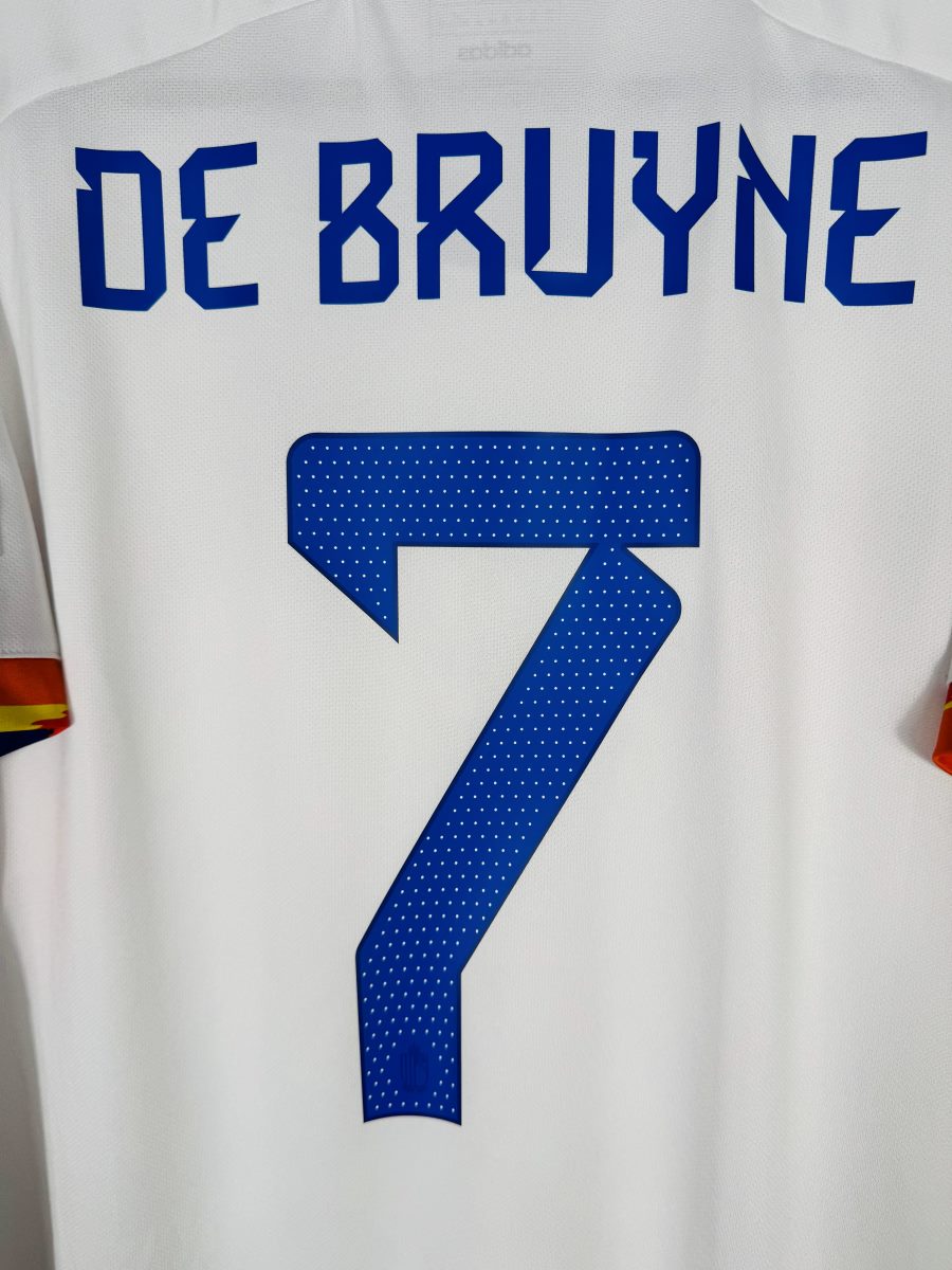 Flocage DE BRUYNE N°7 bleu roi à trame de points maillot Belgique