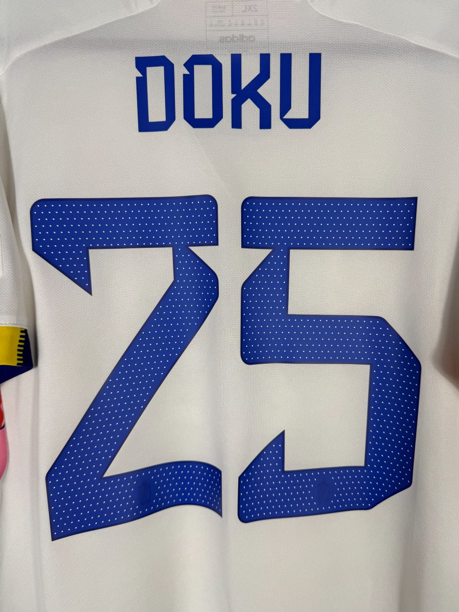 Flocage DOKU N°25 bleu roi à trame de points maillot Belgique 2022-2023