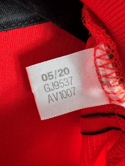 Étiquette adidas GJ9537 datée 05/20, maillot Benfica domicile 2020-2021 Darwin