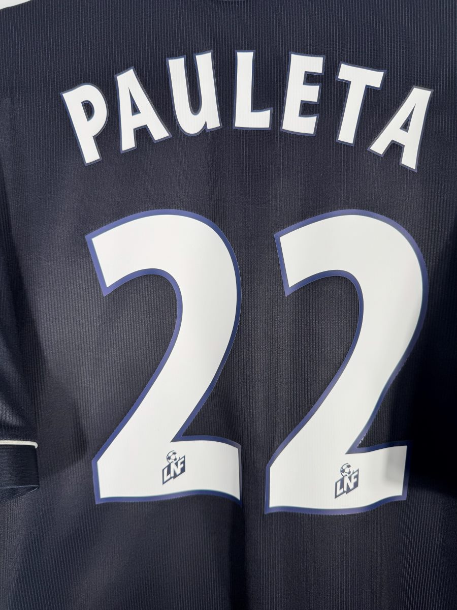 Détail flocage Pauleta N°22 maillot Girondins de Bordeaux domicile 2000-2001