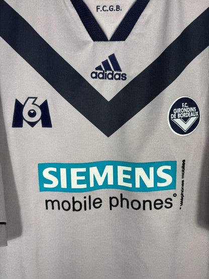 Détail écusson FC Girondins de Bordeaux et sponsor Siemens maillot third 2000-2001