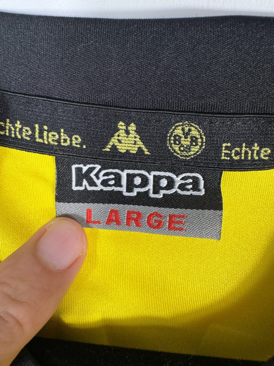Étiquette Kappa taille LARGE et bande de col Echte Liebe du maillot Dortmund 2011-2012