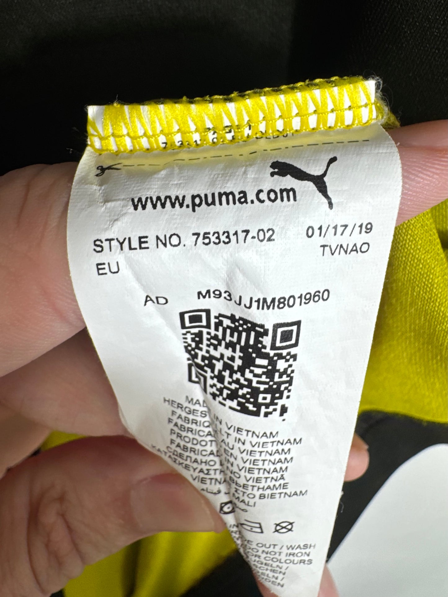 Étiquette d'authenticité avec code Puma 753317-02 prouvant l'originalité du maillot