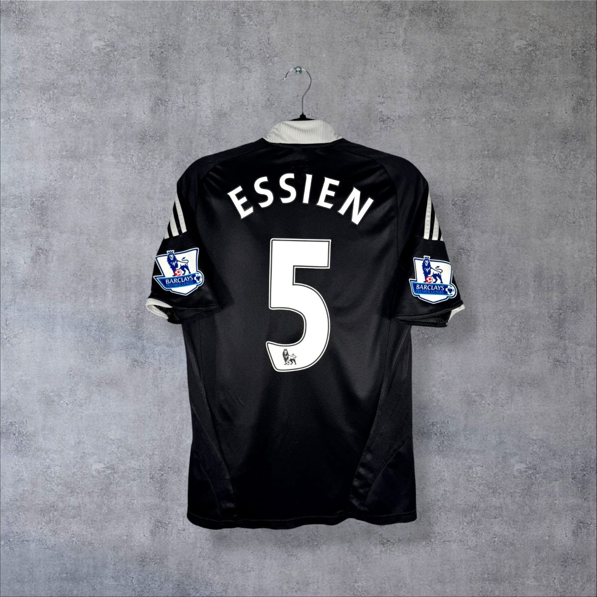 Maillot Chelsea 2008-2009 extérieur noir vue dos flocage Essien N°5