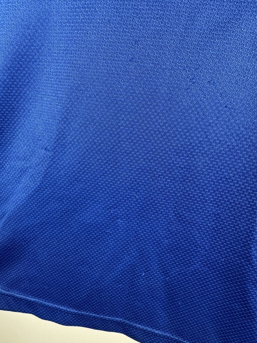 Défaut : micro bouloches en bas du devant, maillot Chelsea domicile 2008-2009