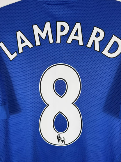 Détail flocage LAMPARD 8 blanc avec lion Premier League, maillot Chelsea domicile 2009-2010