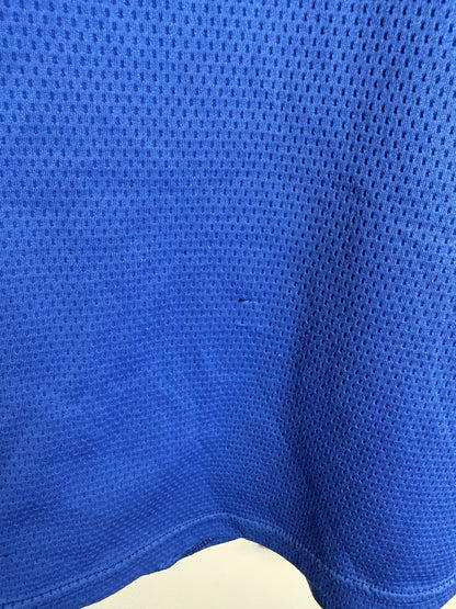 Micro usure quasi invisible sur le bas du dos du maillot Chelsea 2009-2010 domicile Lampard
