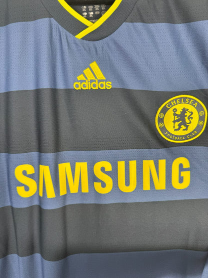 Écusson Chelsea Football Club jaune au lion, logo adidas et sponsor Samsung, maillot extérieur 2009-2010