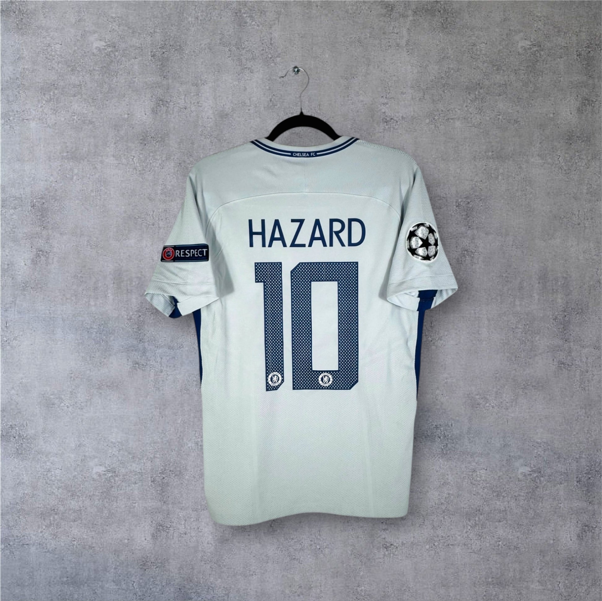Dos du maillot Chelsea blanc Player Version avec flocage bleu officiel HAZARD 10.