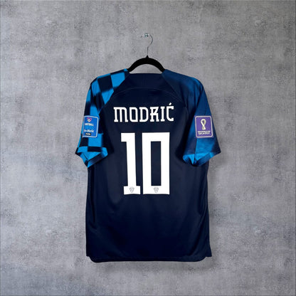 Dos du maillot Croatie 2022-2023 extérieur avec flocage Modrić N°10 et patch Coupe du Monde Qatar 2022