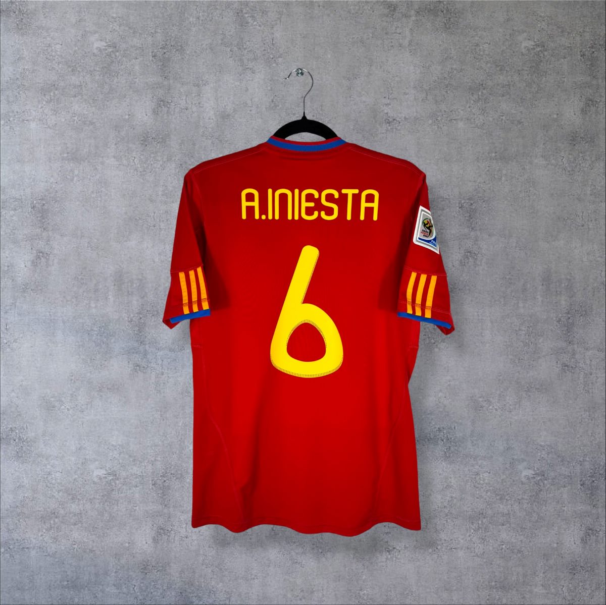 Maillot Espagne 2010 domicile rouge dos flocage A.INIESTA N°6 patch Coupe du Monde