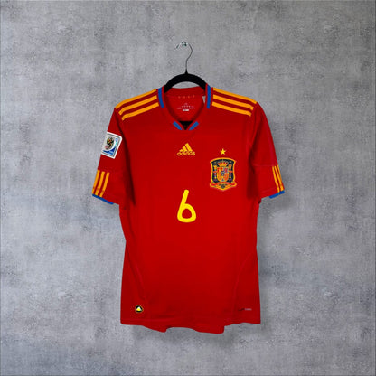 Maillot Espagne 2010 domicile adidas face numéro 6 écusson RFEF à l'étoile