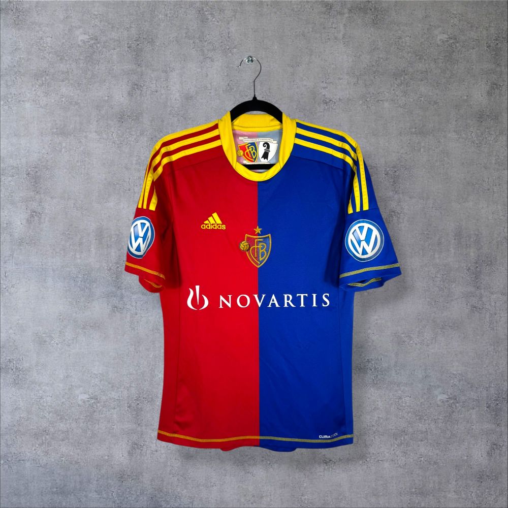 Maillot FC Bâle 2012-2013 Domicile authentifié flocage Mohamed Salah N°22 taille S Adidas sponsor Novartis saison de l'éclosion