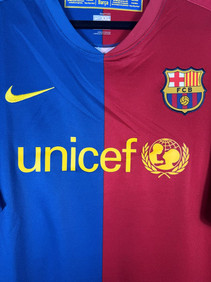 Écusson brodé FCB, swoosh Nike et logo UNICEF sur le maillot FC Barcelone 2008-2009