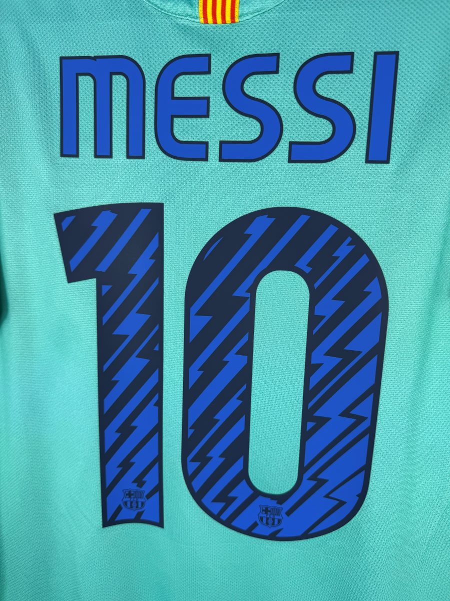 Détail flocage Messi 10, maillot FC Barcelone extérieur 2010-2011