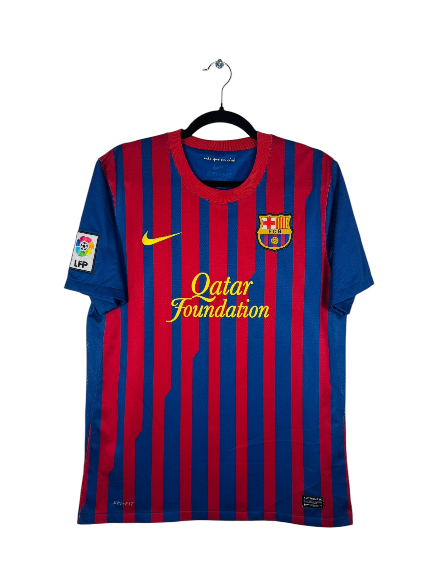 Maillot FC Barcelone 2011-2012 Domicile Nike - Vue avant, taille M, couleur marine et rouge.