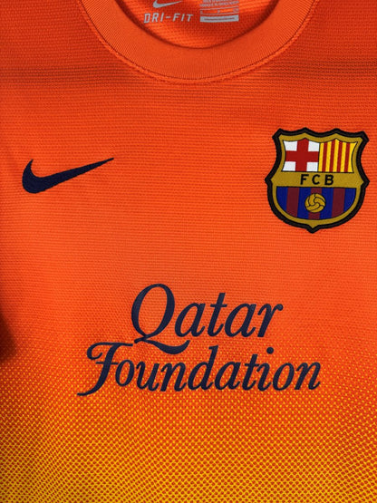 Écusson FCB brodé, virgule Nike marine et sponsor Qatar Foundation, maillot FC Barcelone extérieur 2012-2013