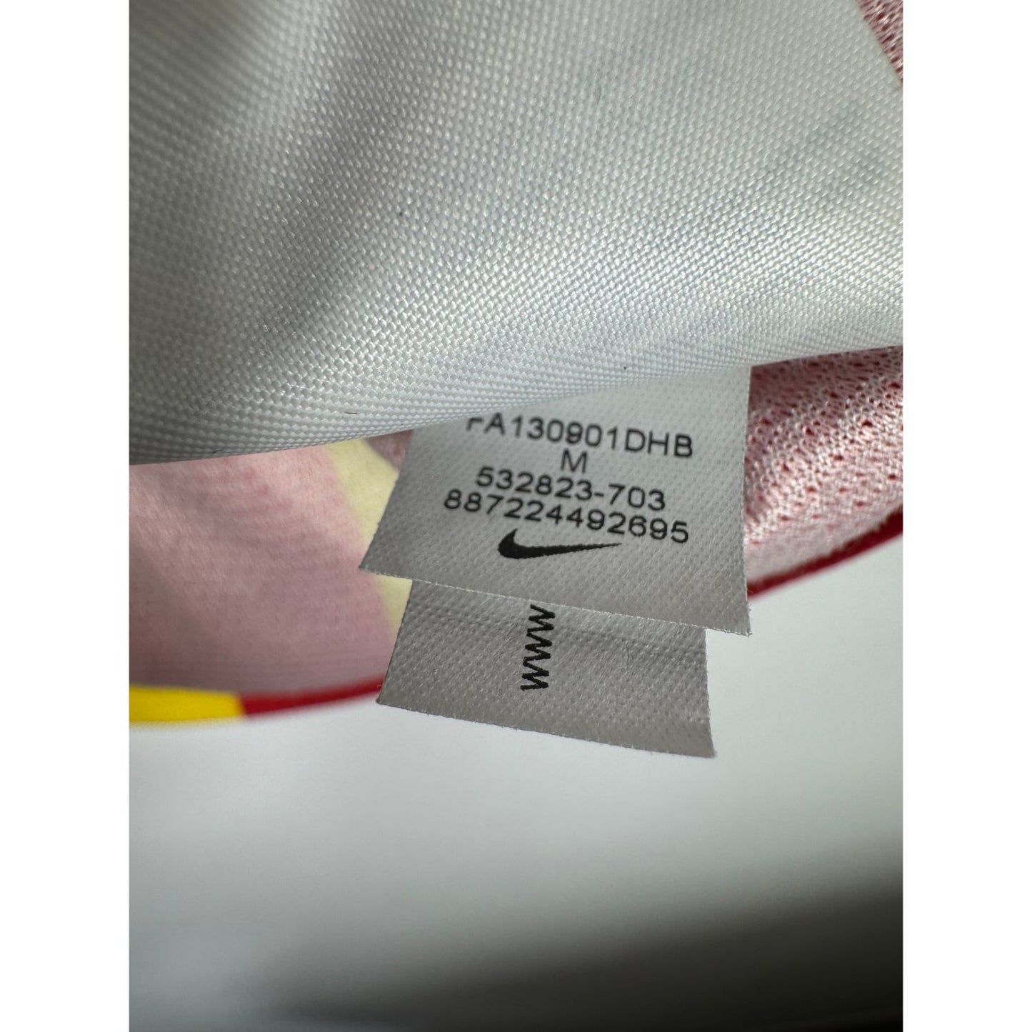 Étiquette d'authenticité avec code Nike 532823-703 prouvant l'originalité du maillot