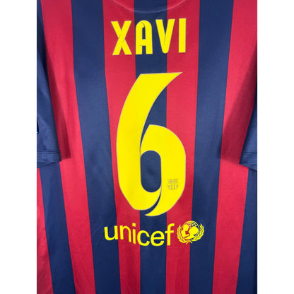 Détail de la typographie du flocage d'origine sur le numéro 6 de Xavi Hernández