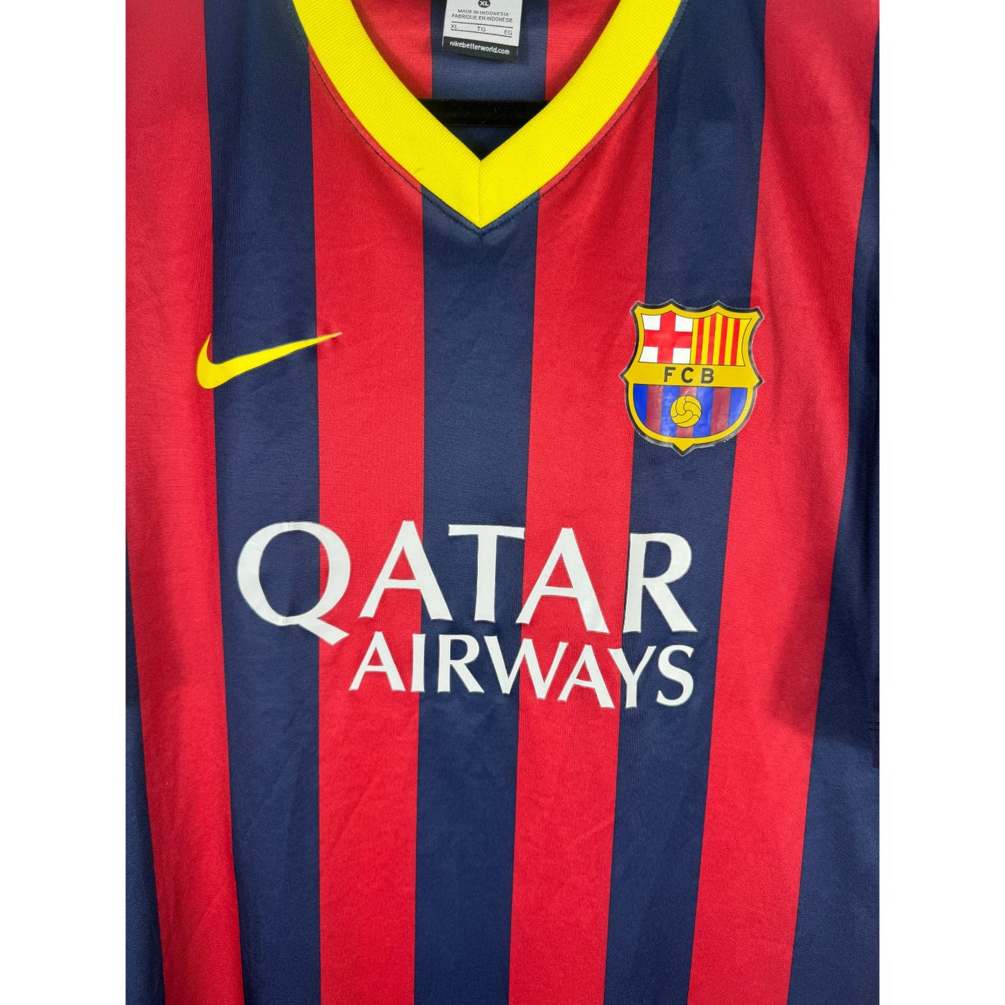Détail de l'écusson du Barça et du logo Nike