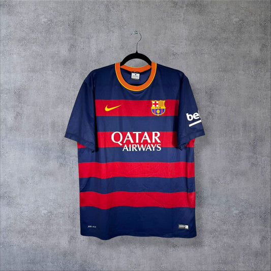 Maillot FC Barcelone 2015-2016 Domicile authentifié flocage Luis Suárez N°9 taille L Nike sponsor Qatar Airways saison du Pichichi 40 buts