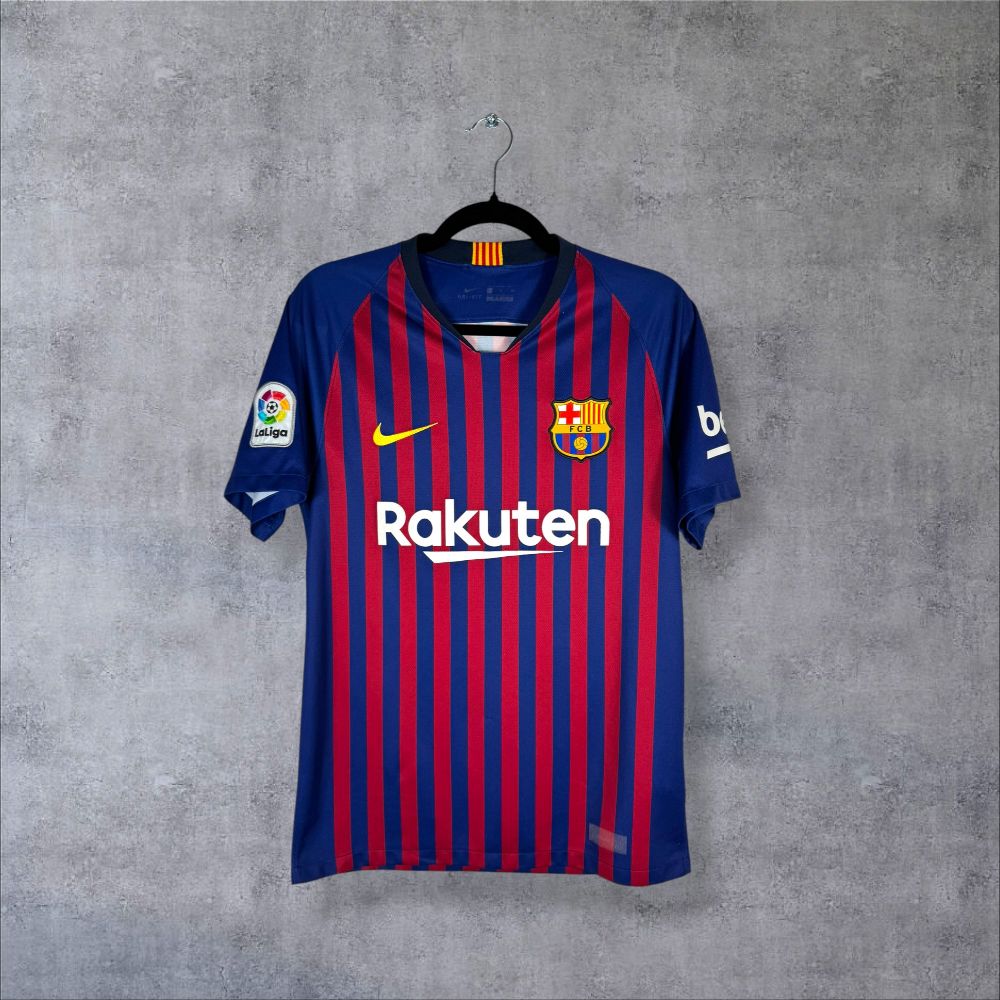 Maillot FC Barcelone 2018-2019 Domicile authentifié flocage Lionel Messi N°10 taille S Nike sponsor Rakuten saison du 600e but