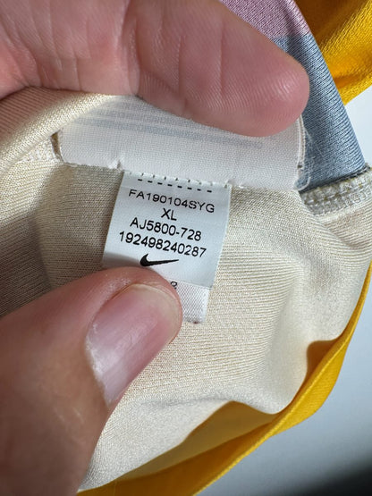 Étiquette Nike AJ5800-728 code saison FA19 maillot FC Barcelone 2019-2020