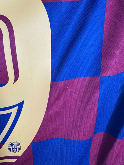 Micro-bouloches sur la maille damier du dos du maillot FC Barcelone 2019-2020