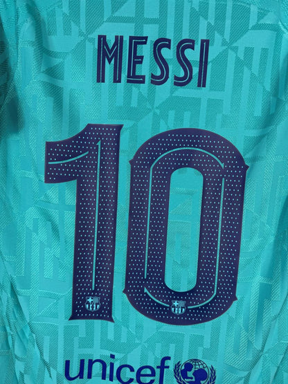 Détail du flocage MESSI numéro 10 et logo unicef, maillot FC Barcelone third 2019-2020