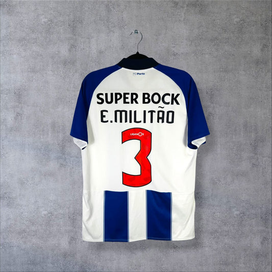 Dos du maillot FC Porto 2018-2019 domicile avec flocage E. Militão N°3 rouge Liga NOS et sponsor dorsal Super Bock