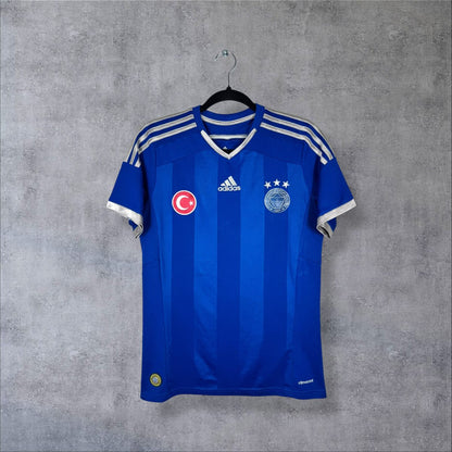 Face du maillot Fenerbahçe 2014-2015 third adidas bleu roi avec drapeau turc