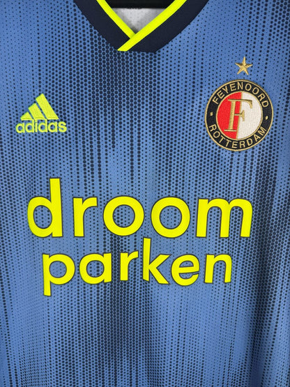 Écusson brodé du Feyenoord Rotterdam avec l'étoile de 1970 en gros plan