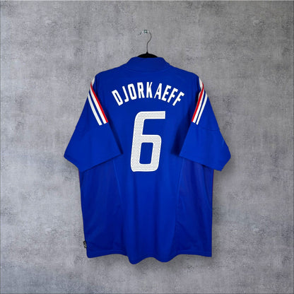 Flocage Djorkaeff numéro 6 sur maillot France 2002 Domicile