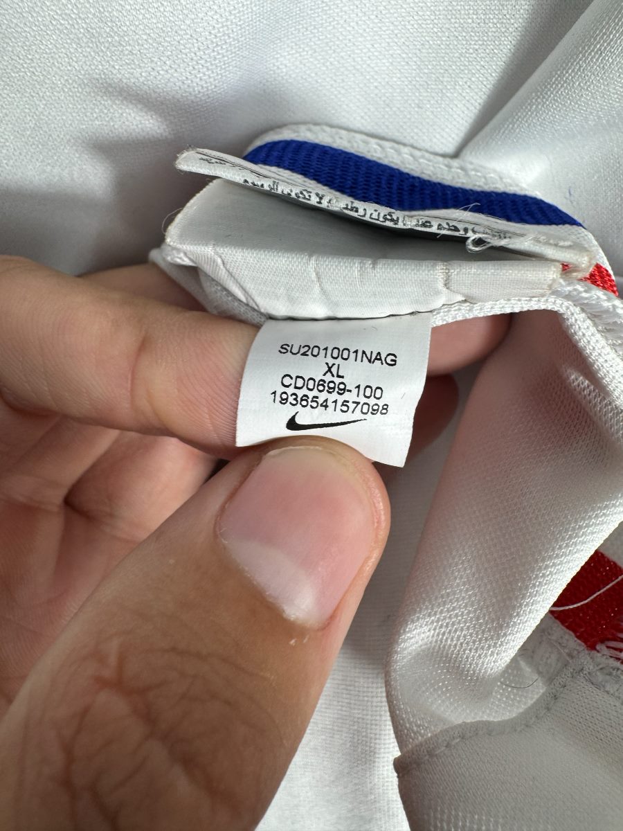 Étiquette intérieure Nike d'origine du maillot France 2020-2021 extérieur, code CD0699-100, taille XL