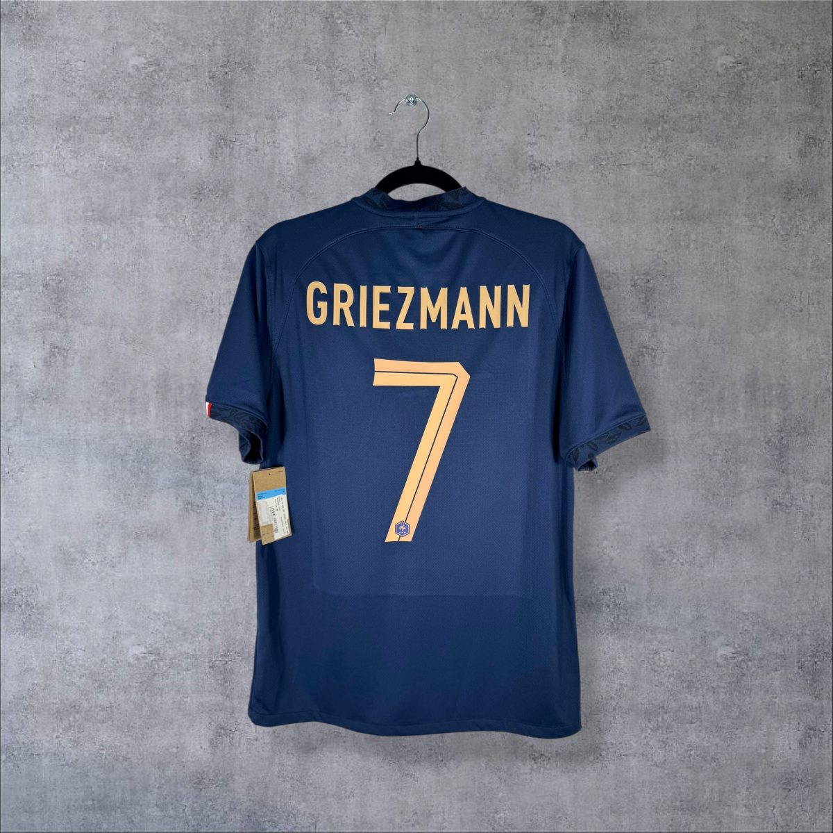Maillot France 2022 domicile vue dos flocage Griezmann N°7