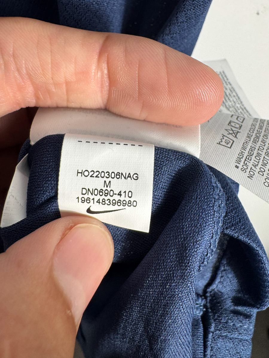 Étiquette intérieure Nike maillot France 2022 taille M